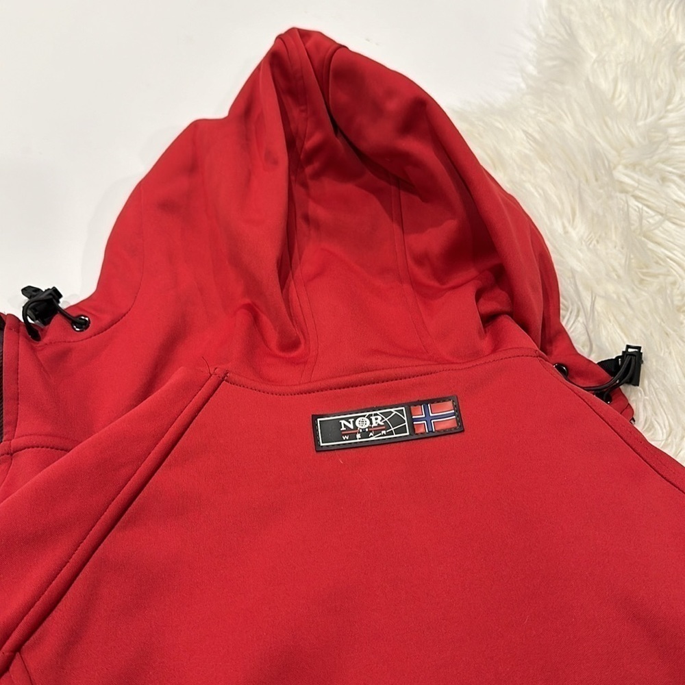 Norwear Women’s Softshell hooded jacket,windbreaker,red, size XS - Picture 7 of 7